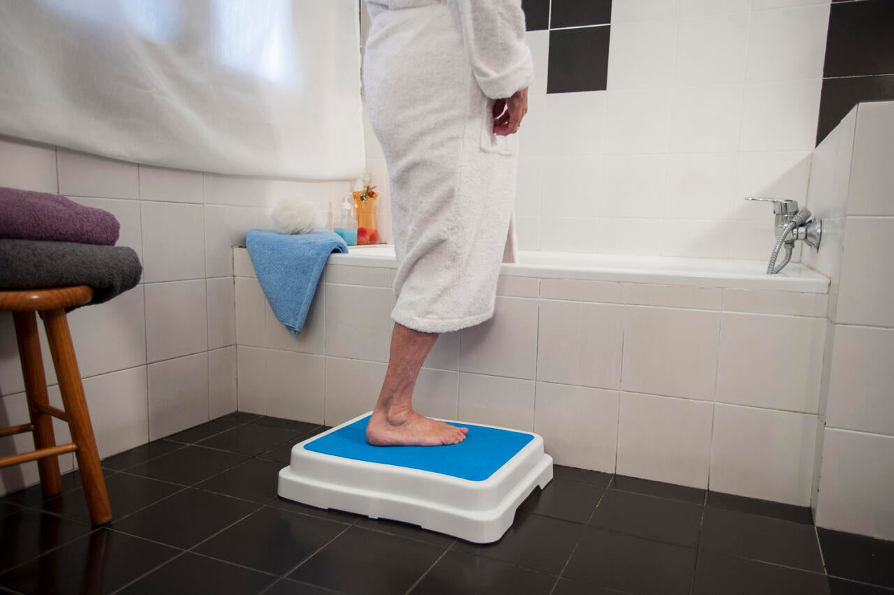 SafeHop® Escalón de Seguridad Antideslizante para Baño – Soporta hasta 200 kg